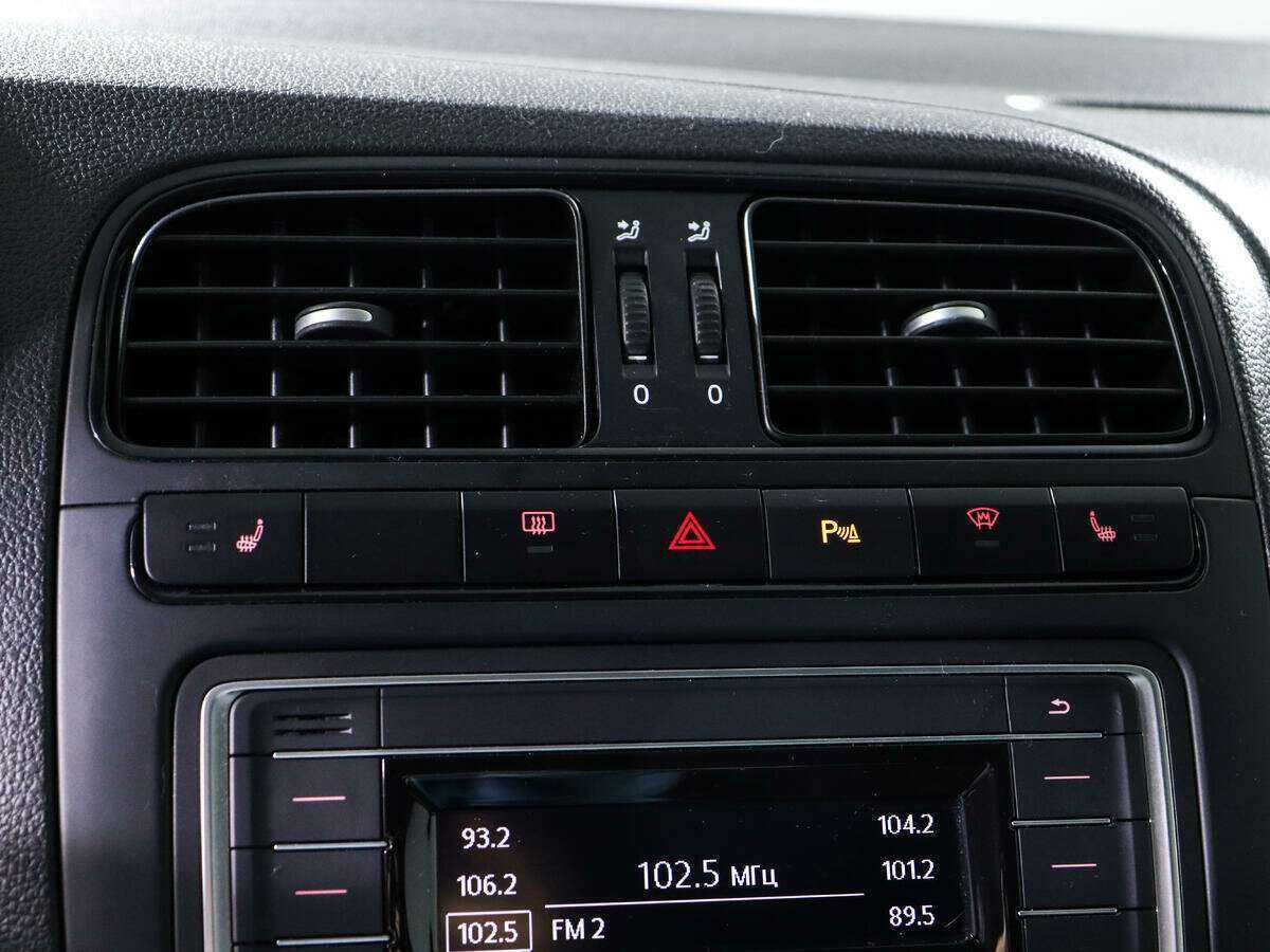 Купить Volkswagen Polo, 2016, 57 678 км, фото №12