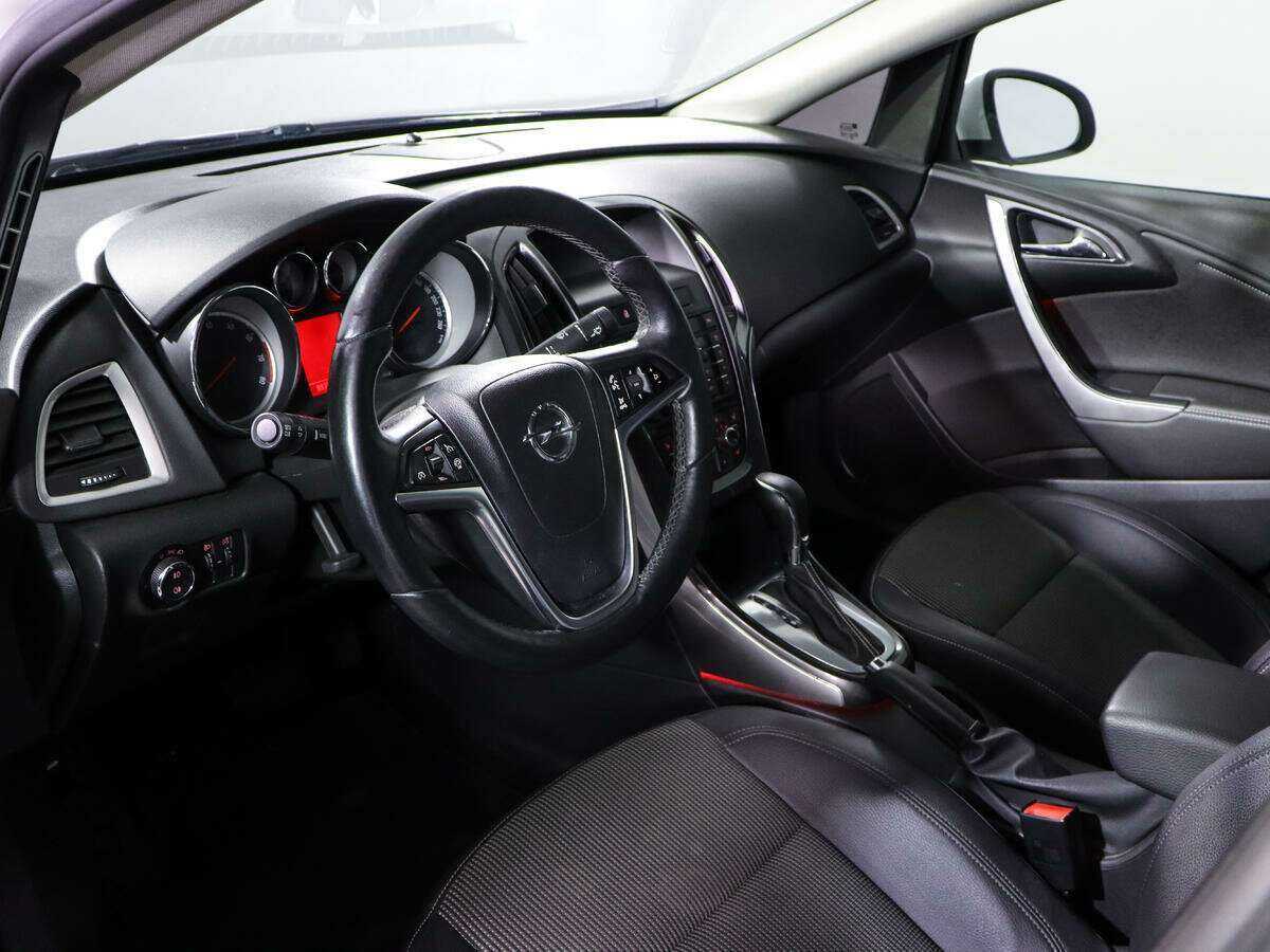 Купить Opel Astra, 2013, 98 000 км, фото №14