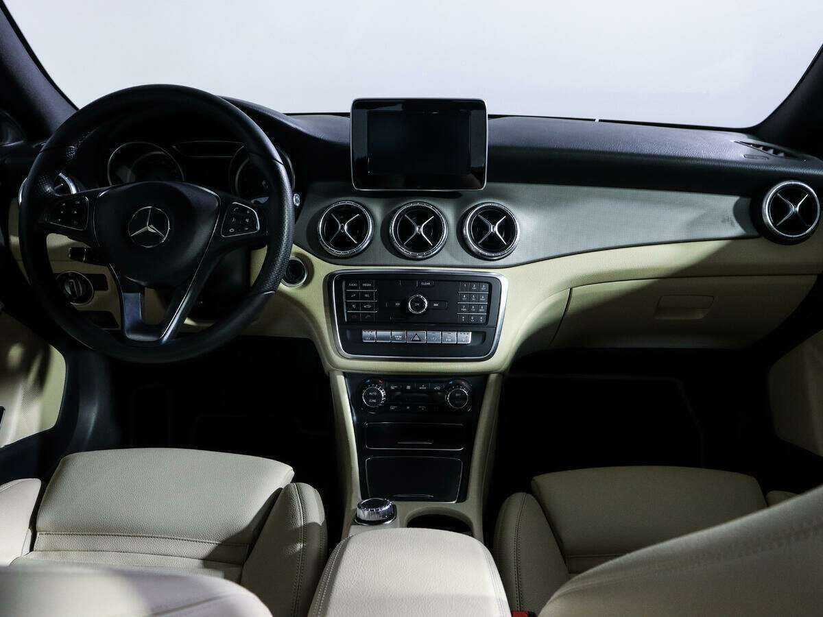 Купить Mercedes-Benz CLA 200, 2017, 85 300 км, фото №10
