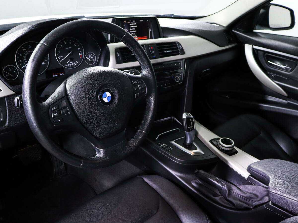 Купить BMW 3 серии 320i, 2016, 88 948 км, фото №11