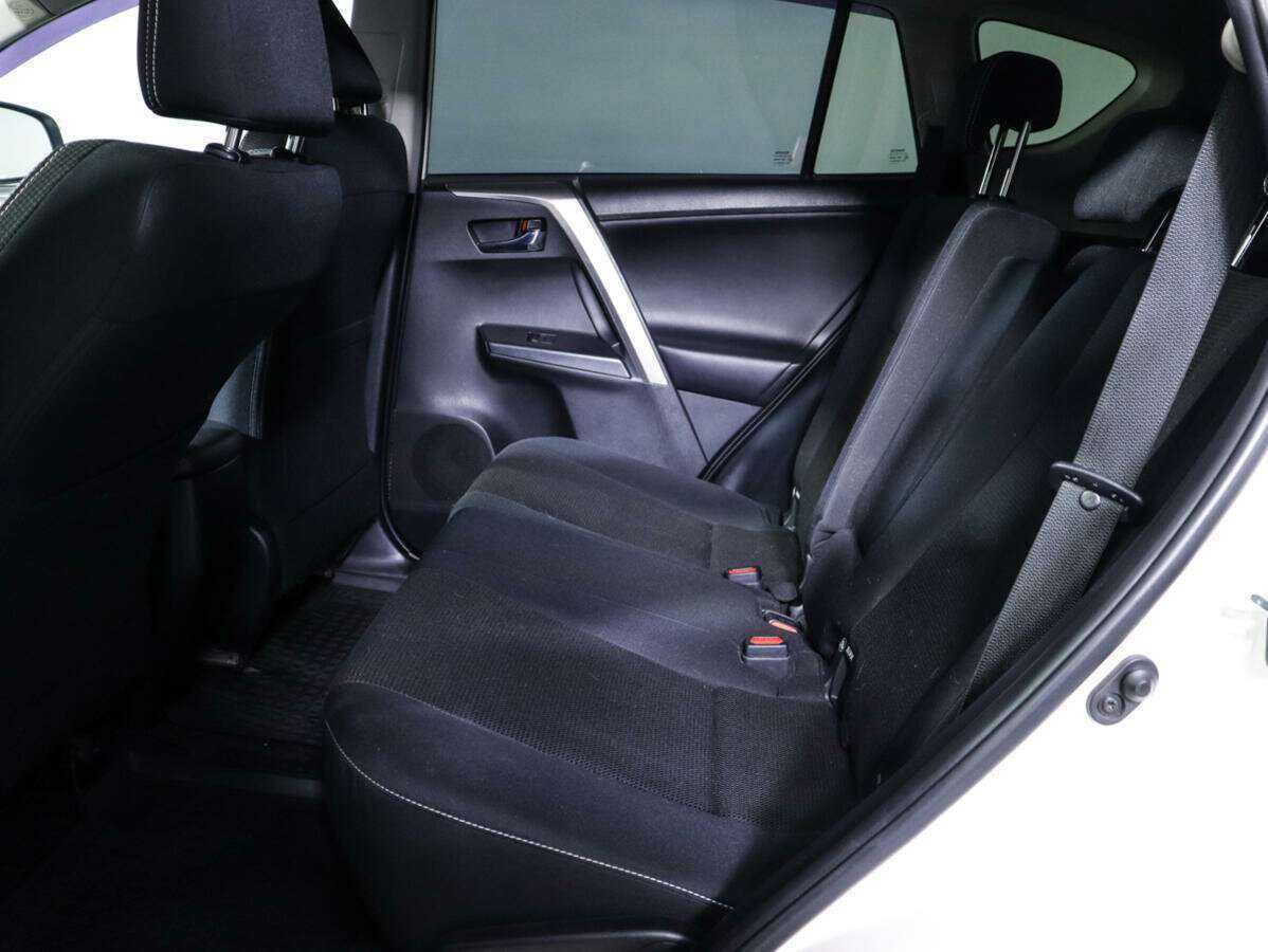 Купить Toyota RAV4, 2017, 130 861 км, фото №9