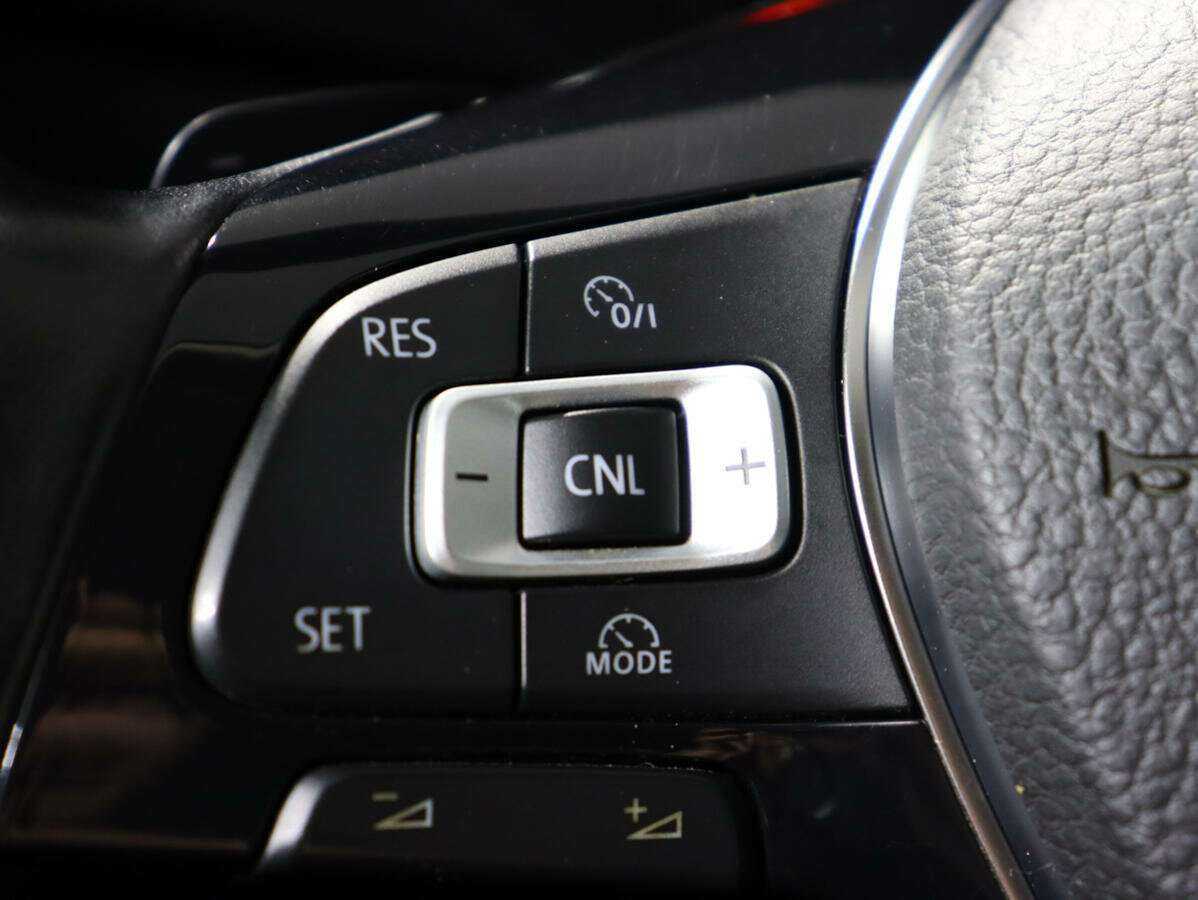 Купить Volkswagen Tiguan, 2018, 118 948 км, фото №18