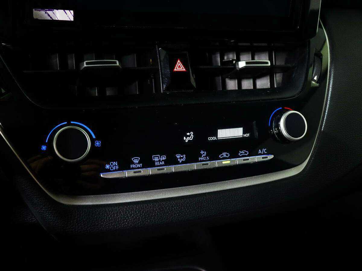 Купить Toyota Corolla, 2022, 8 778 км, фото №18