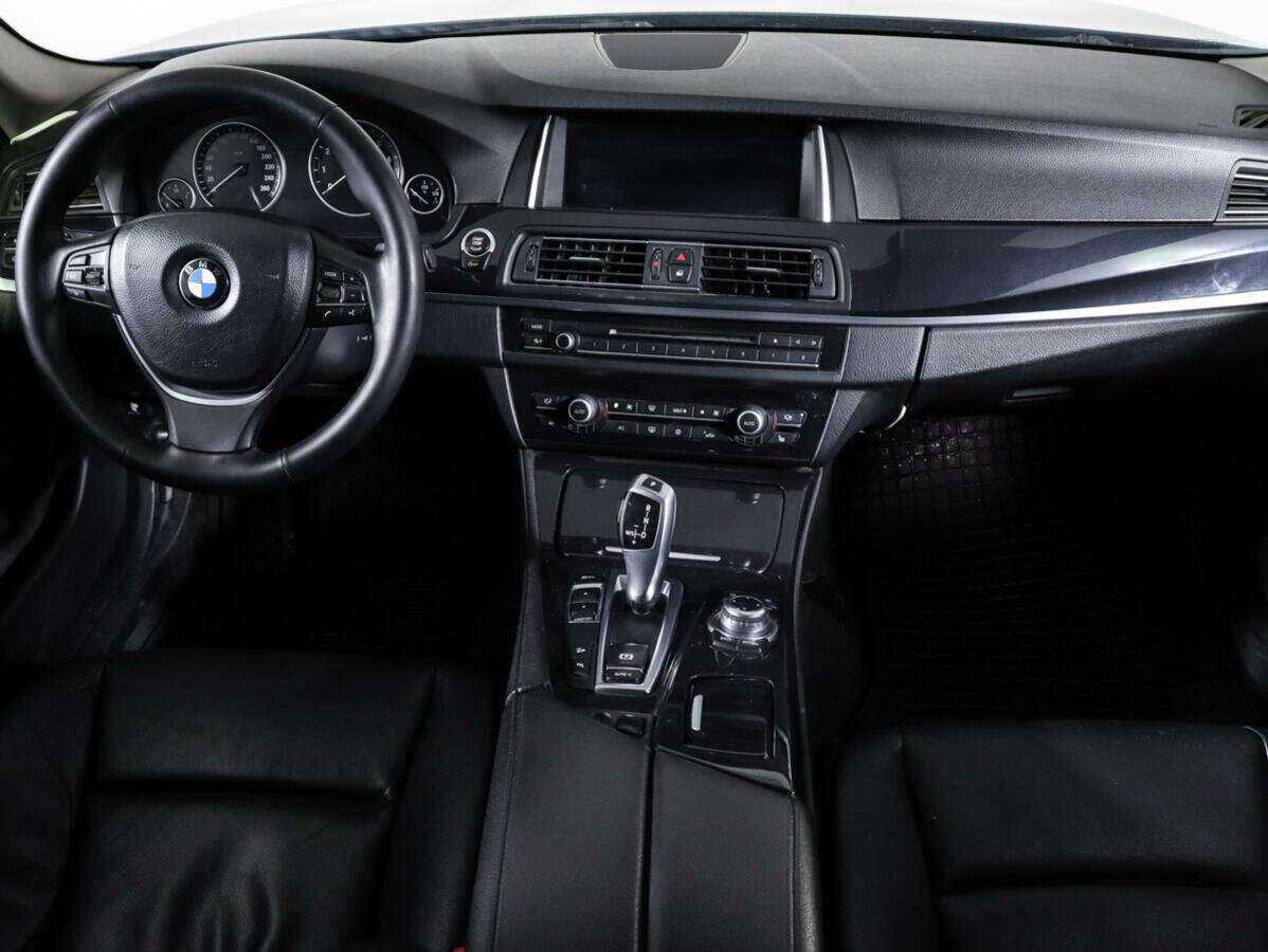 Купить BMW 5 серии 528i xDrive, 2012, 237 085 км, фото №11