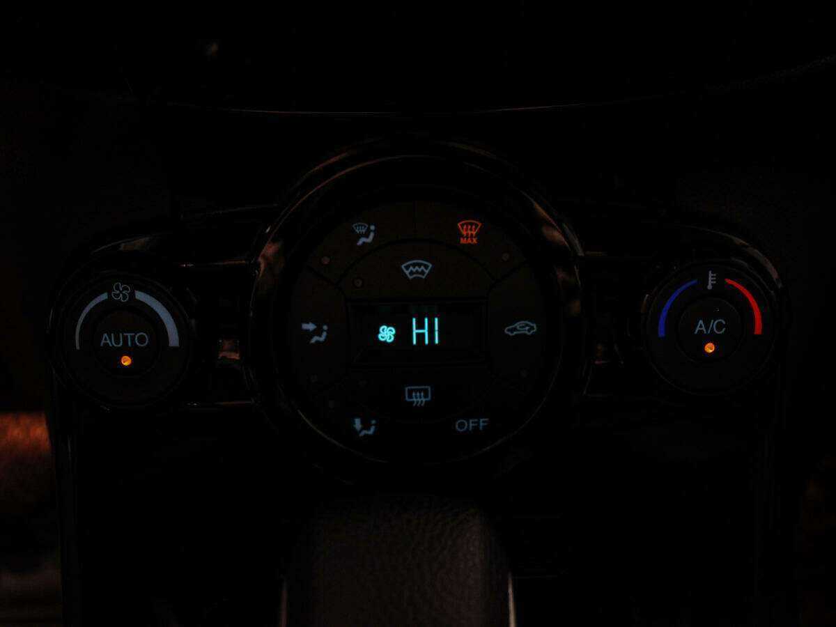 Купить Ford Fiesta, 2015, 87 700 км, фото №16