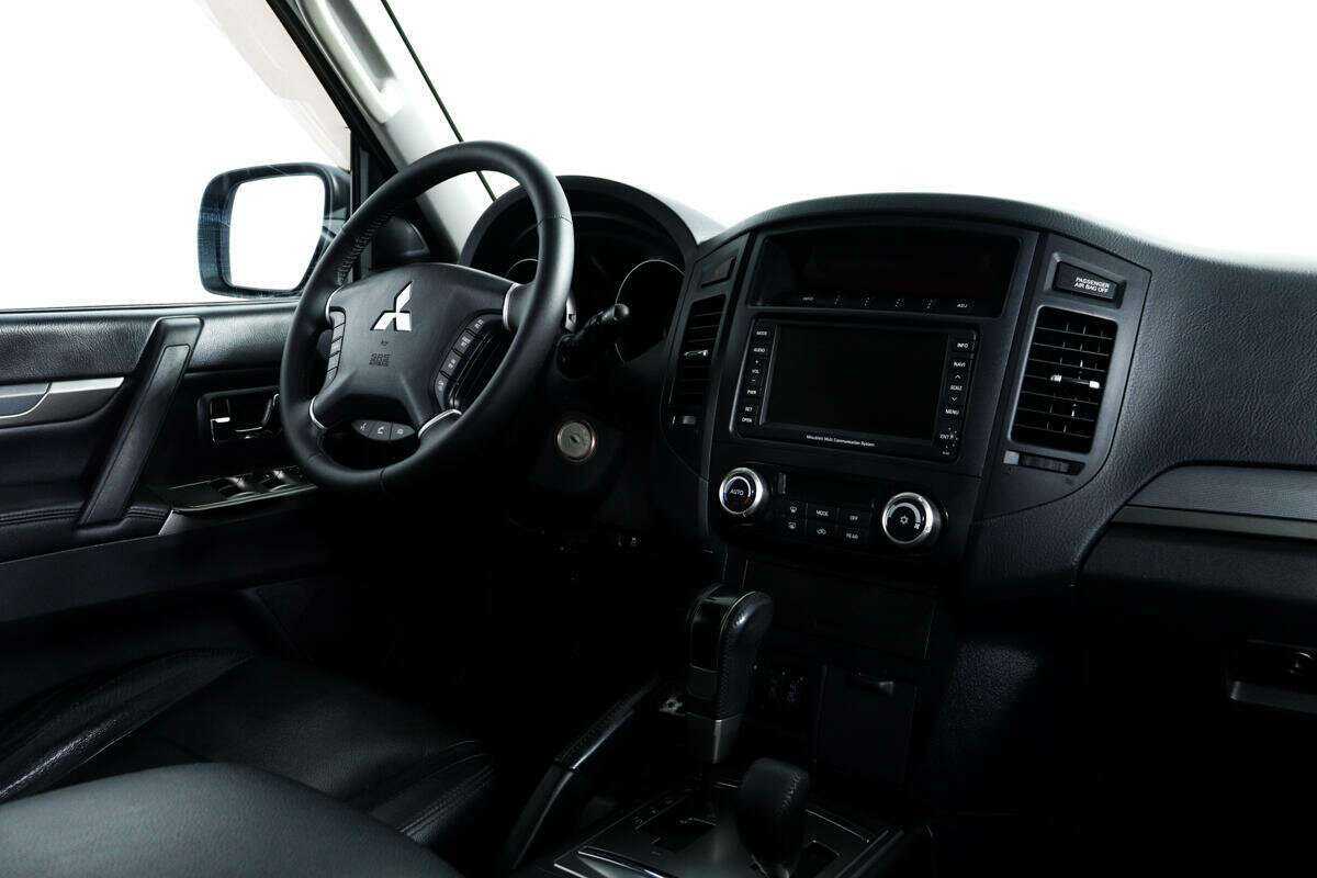 Купить Mitsubishi Pajero, 2012, 161 907 км, фото №9
