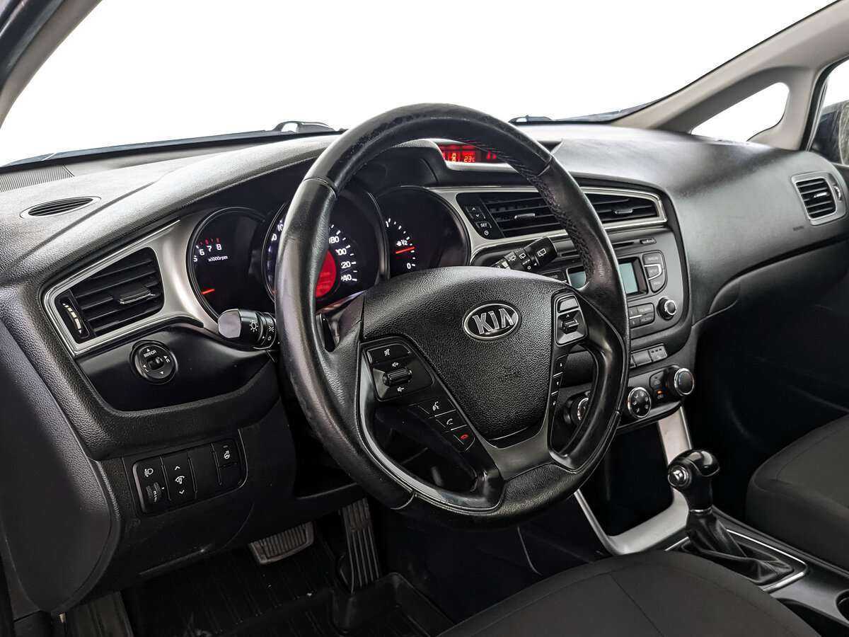 Купить Kia Ceed, 2017, 227 387 км, фото №11