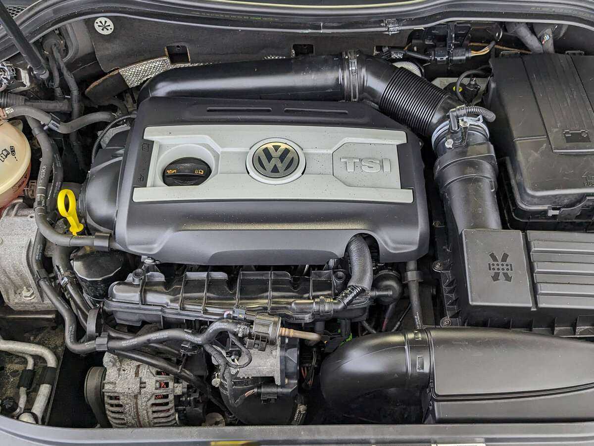 Купить Volkswagen Passat CC, 2013, 228 301 км, фото №9