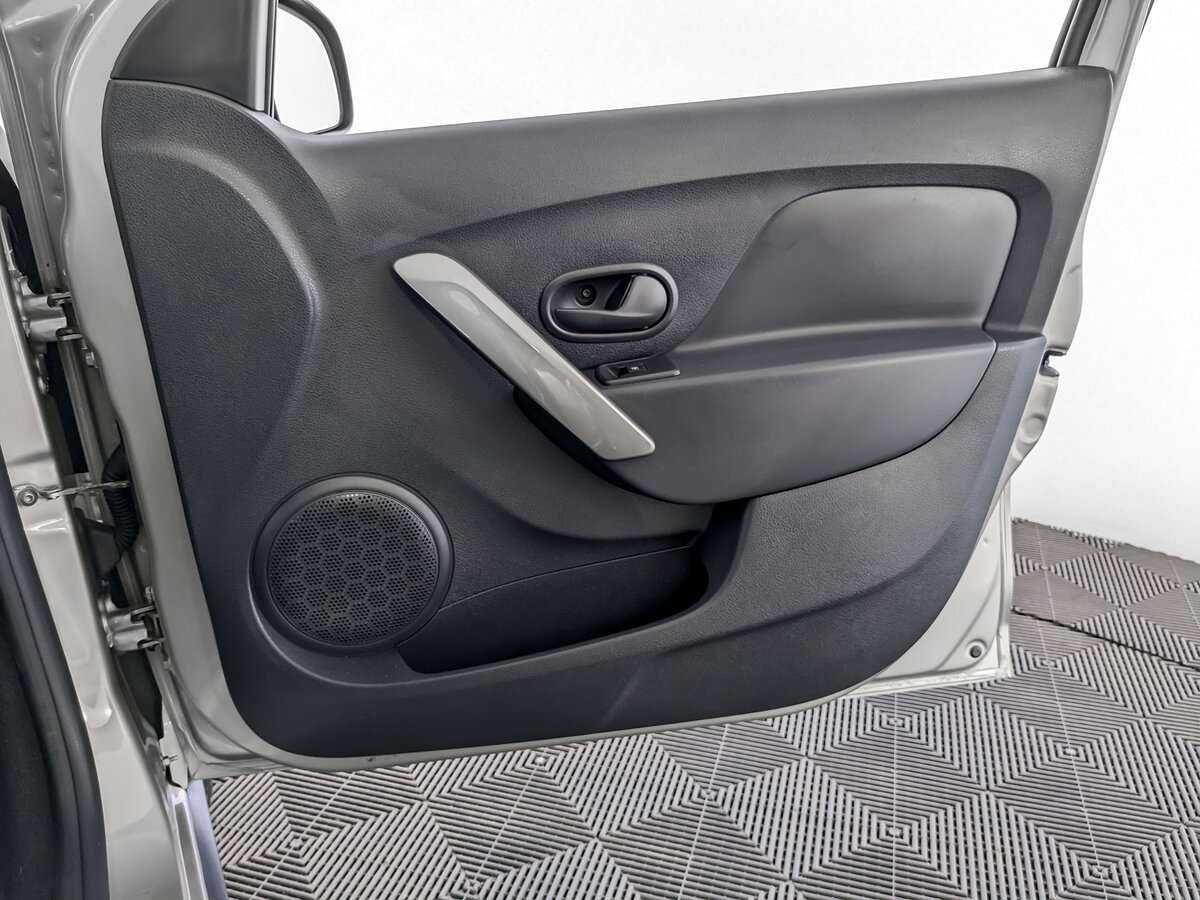 Купить Renault Sandero Stepway, 2021, 52 143 км, фото №22