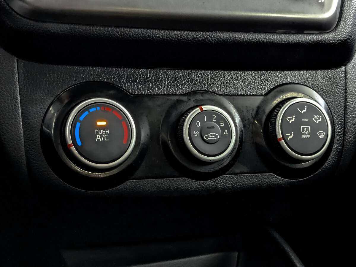 Купить Kia Rio, 2017, 128 259 км, фото №16