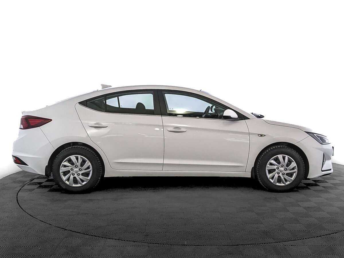 Купить Hyundai Elantra, 2020, 75 339 км, фото №4