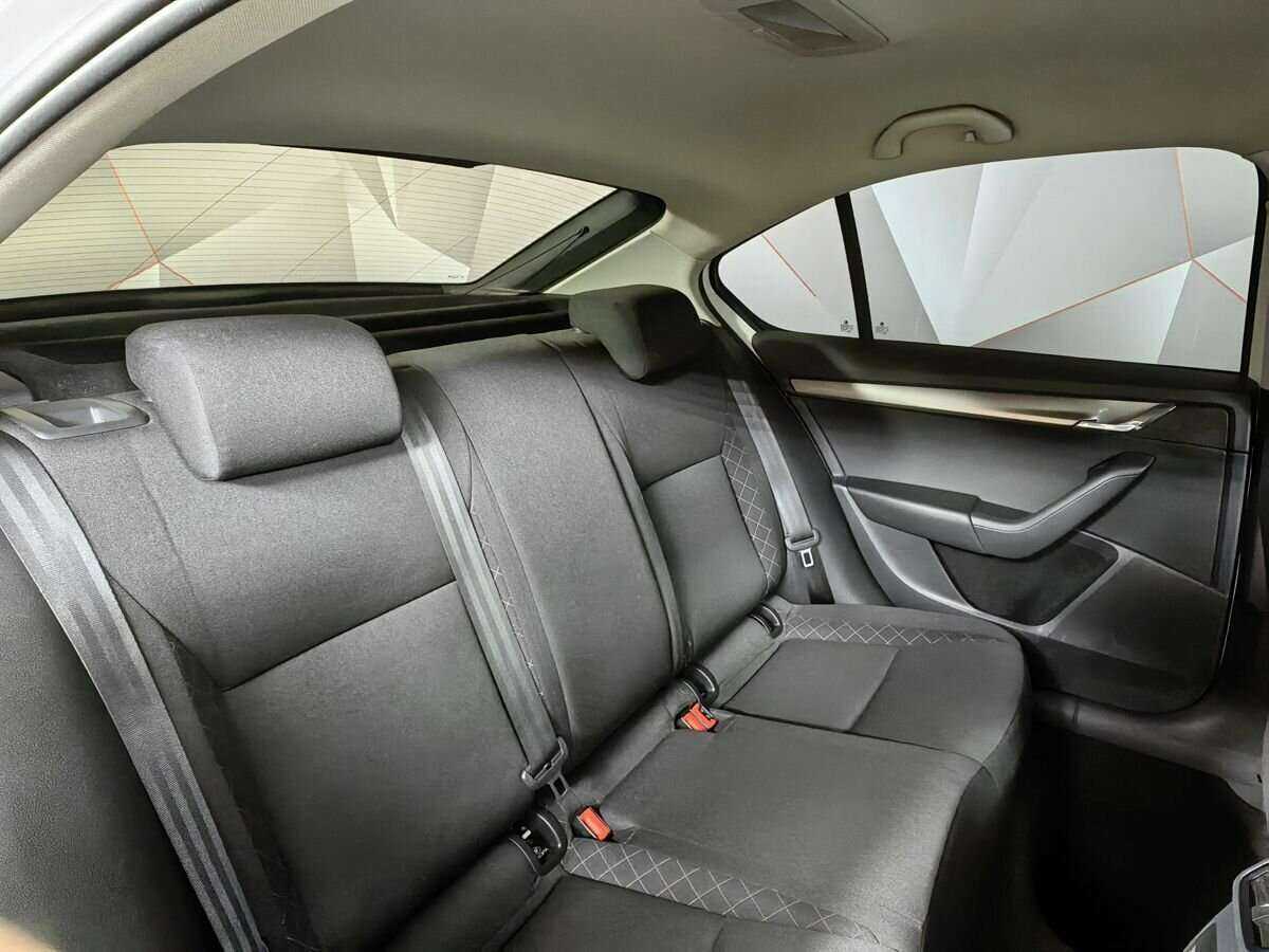 Купить Skoda Octavia, 2019, 247 658 км, фото №13