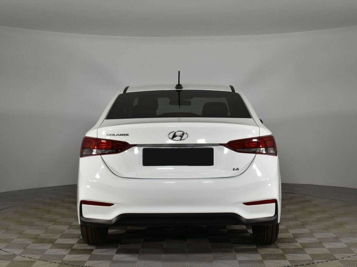 Купить Hyundai Solaris, 2018, 120 071 км, фото №4