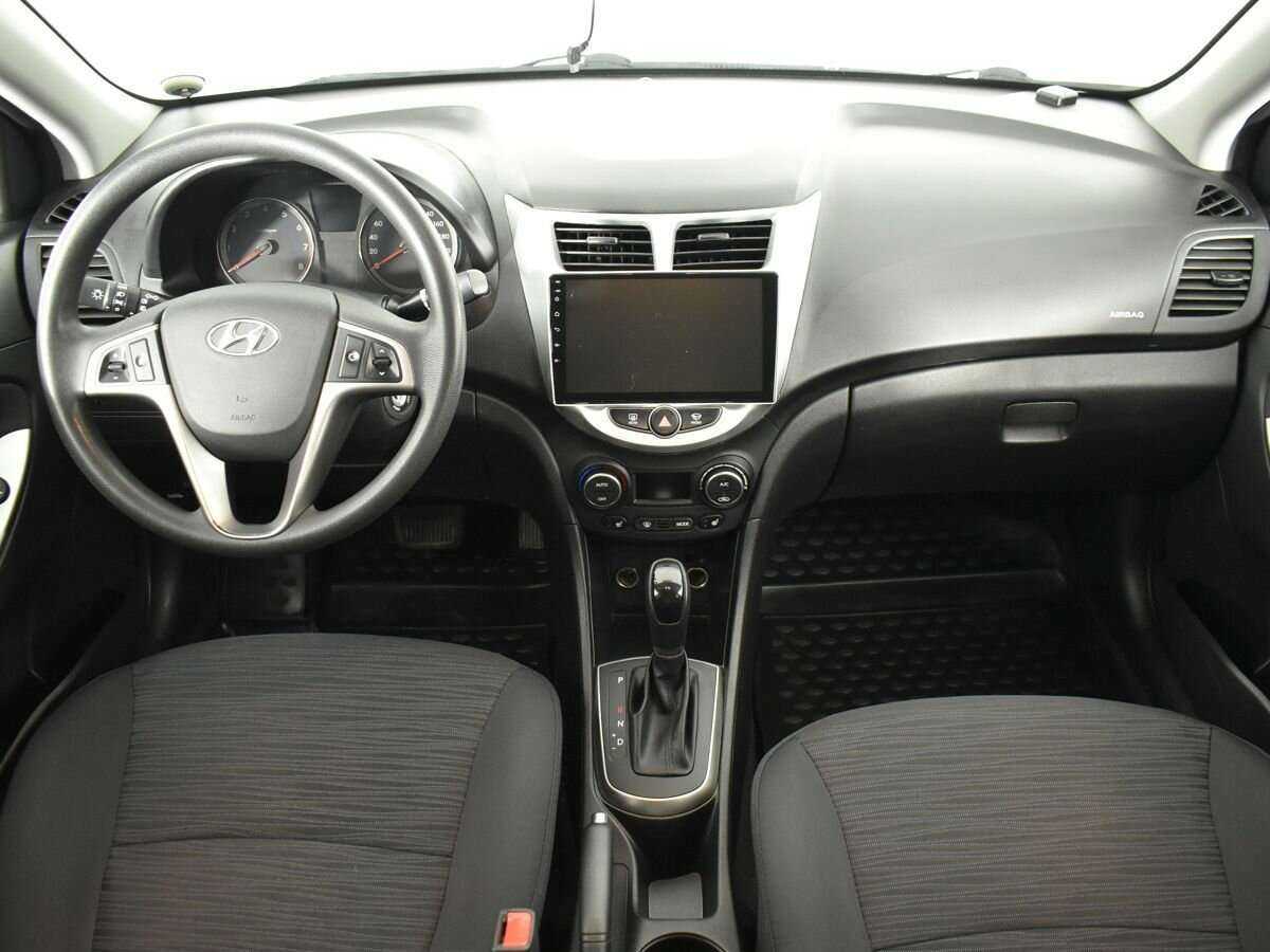 Купить Hyundai Solaris, 2016, 82 321 км, фото №9