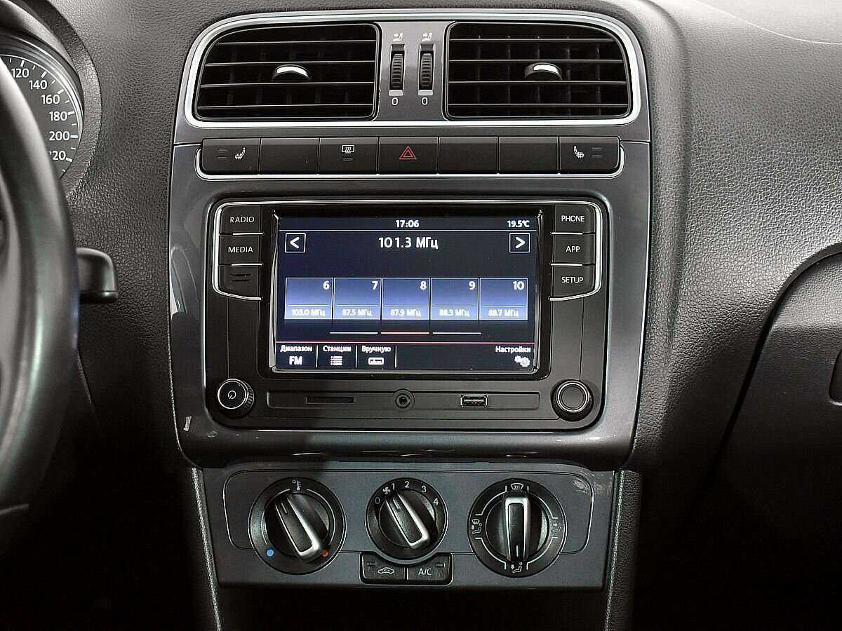 Купить Volkswagen Polo, 2020, 79 738 км, фото №13