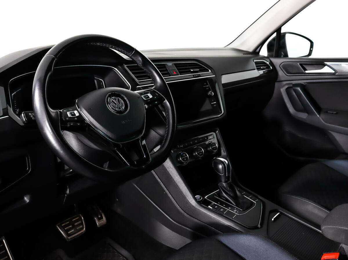 Купить Volkswagen Tiguan L, 2019, 114 747 км, фото №8