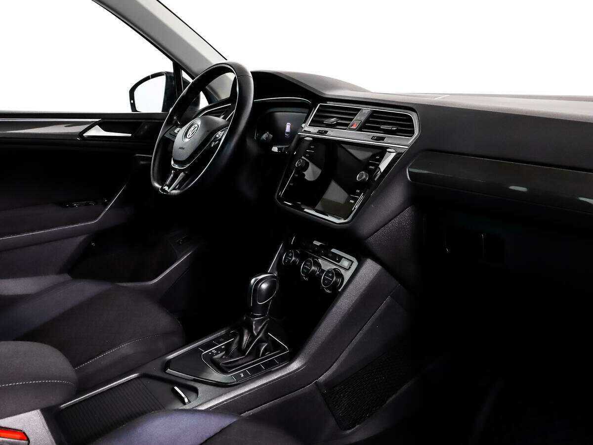 Купить Volkswagen Tiguan L, 2019, 114 747 км, фото №12