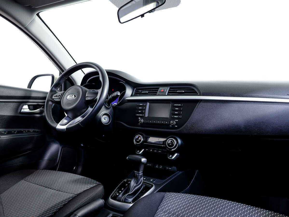 Купить Kia Rio X-Line, 2019, 9 348 км, фото №8