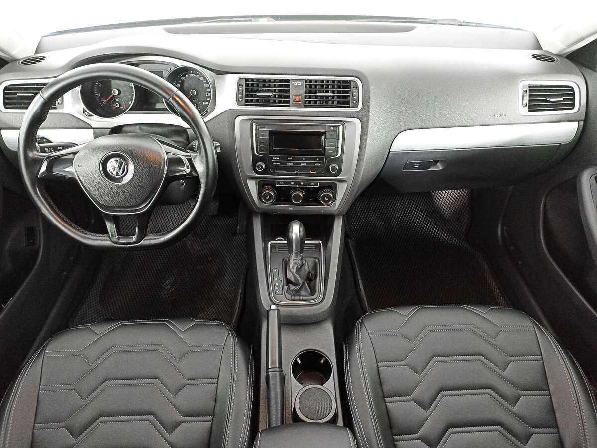 Купить Volkswagen Jetta, 2018, 122 680 км, фото №13