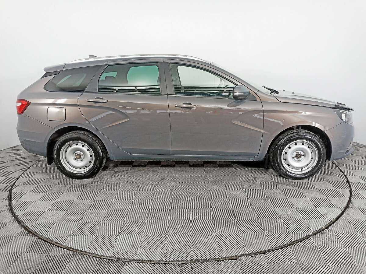 Купить Lada (ВАЗ) Vesta SW, 2017, 127 901 км, фото №4