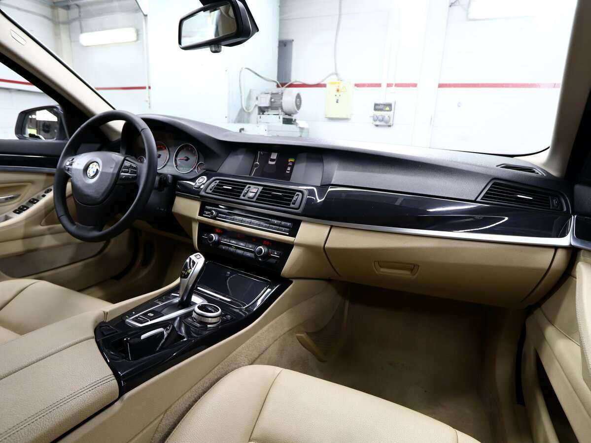 Купить BMW 5 серии 520i, 2012, 170 000 км, фото №16