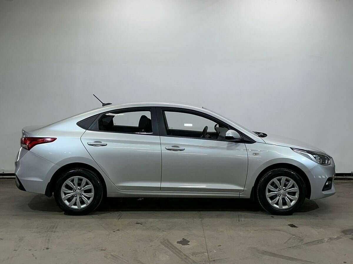 Купить Hyundai Solaris, 2019, 59 500 км, фото №4