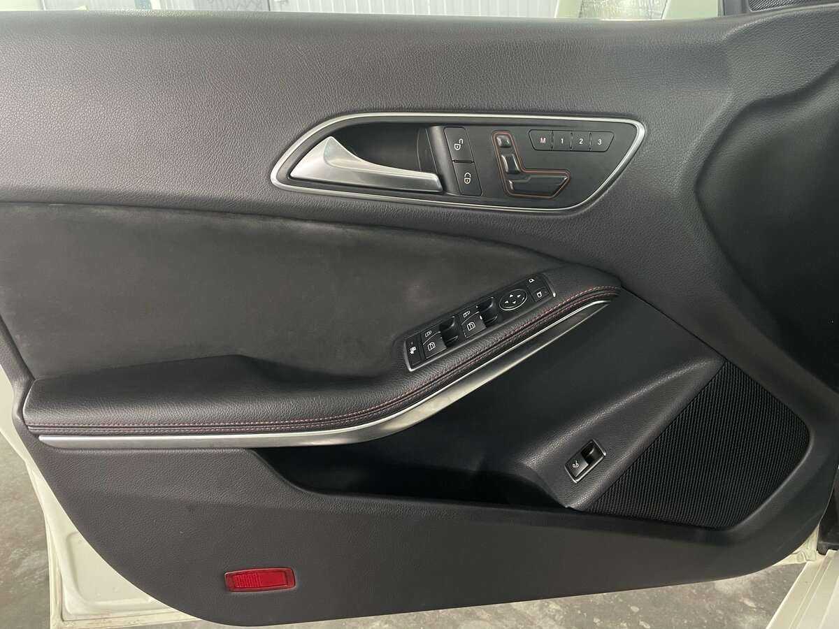 Купить Mercedes-Benz CLA 200, 2014, 229 820 км, фото №23