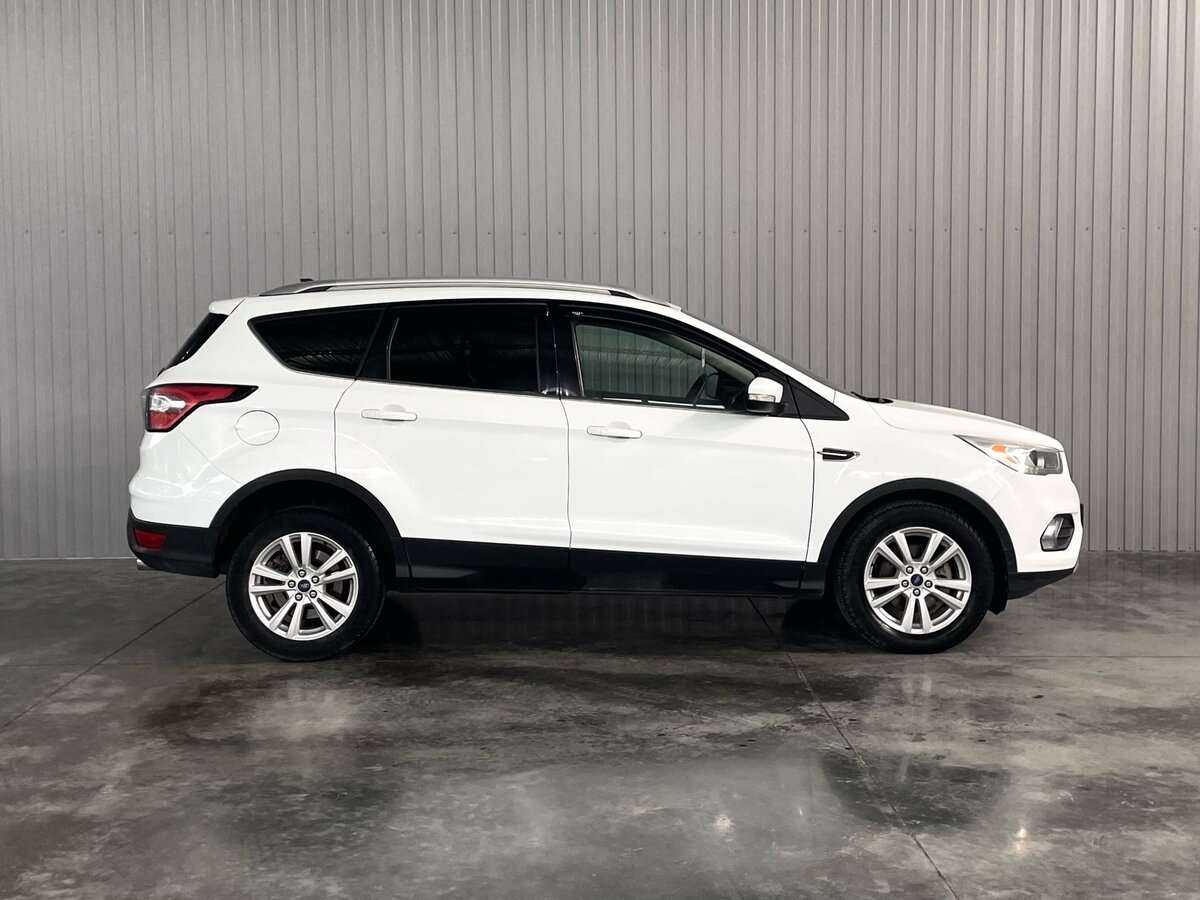 Купить Ford Kuga, 2017, 120 231 км, фото №4