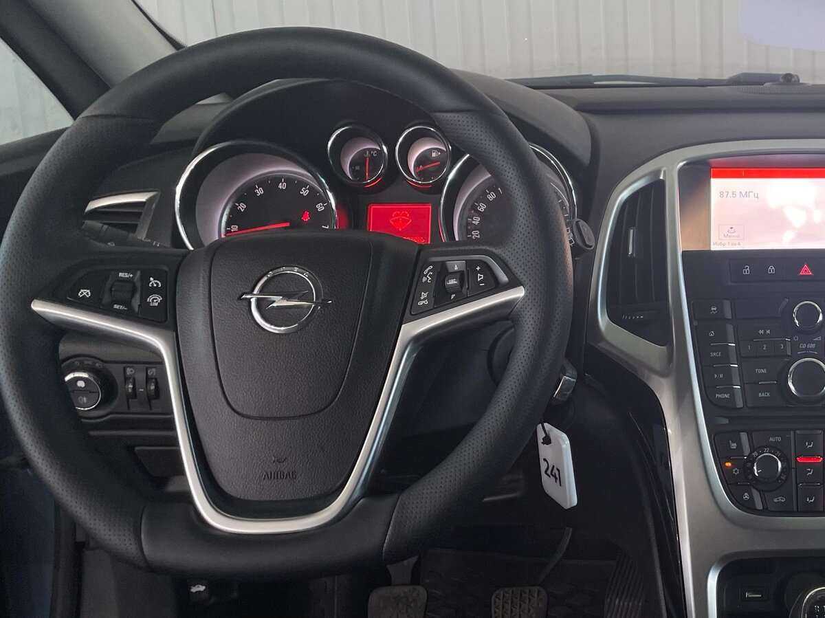 Купить Opel Astra GTC, 2014, 148 770 км, фото №10