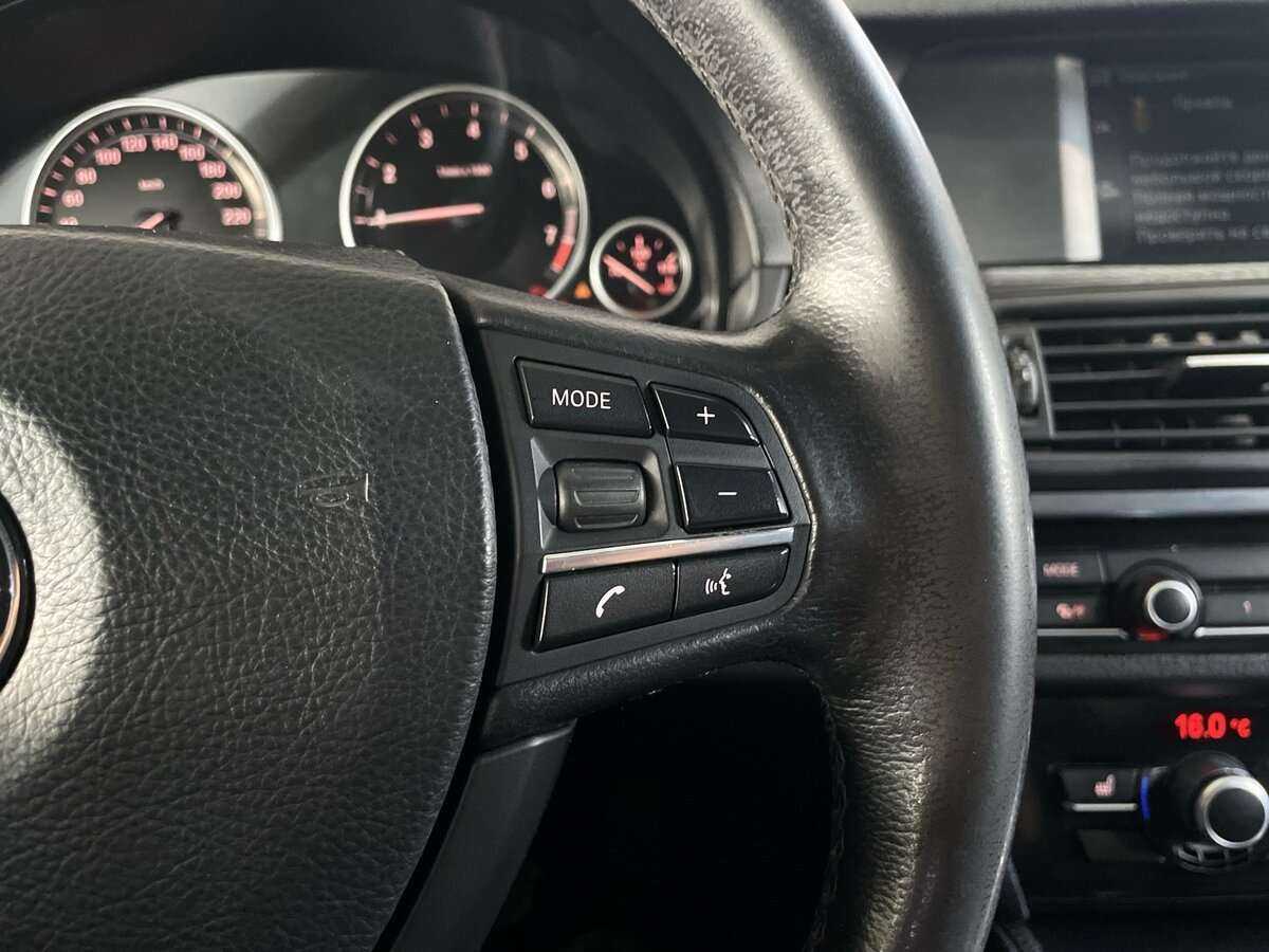 Купить BMW 5 серии 520i, 2012, 205 209 км, фото №12