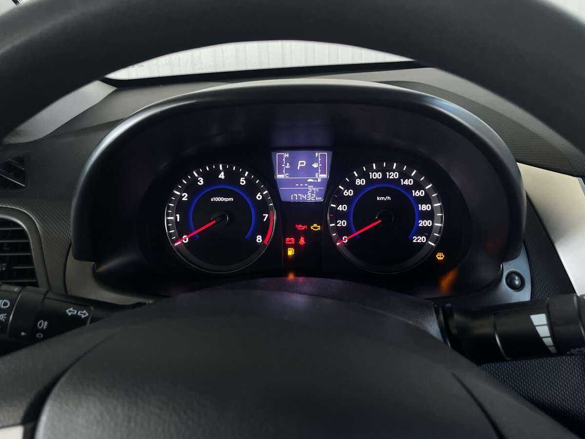 Купить Hyundai Solaris, 2016, 177 203 км, фото №11