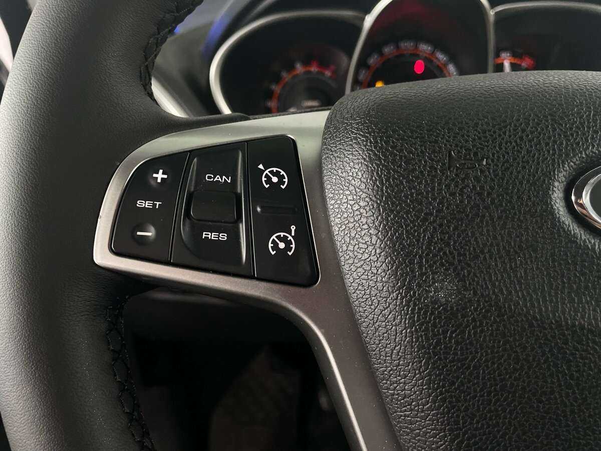 Купить Lada (ВАЗ) Vesta SW Cross, 2018, 88 269 км, фото №11