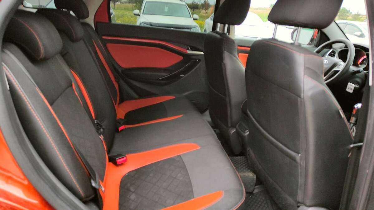 Купить Lada (ВАЗ) Vesta SW Cross, 2019, 87 000 км, фото №17