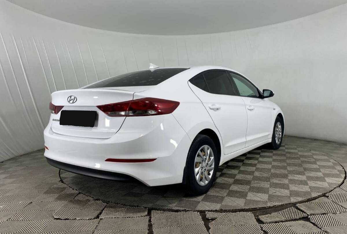 Купить Hyundai Elantra, 2017, 132 960 км, фото №5