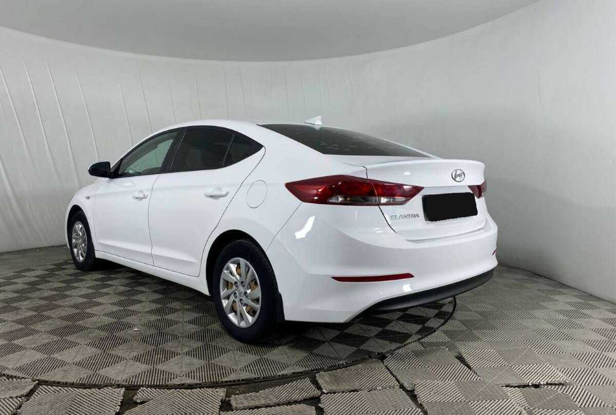 Купить Hyundai Elantra, 2017, 132 960 км, фото №7