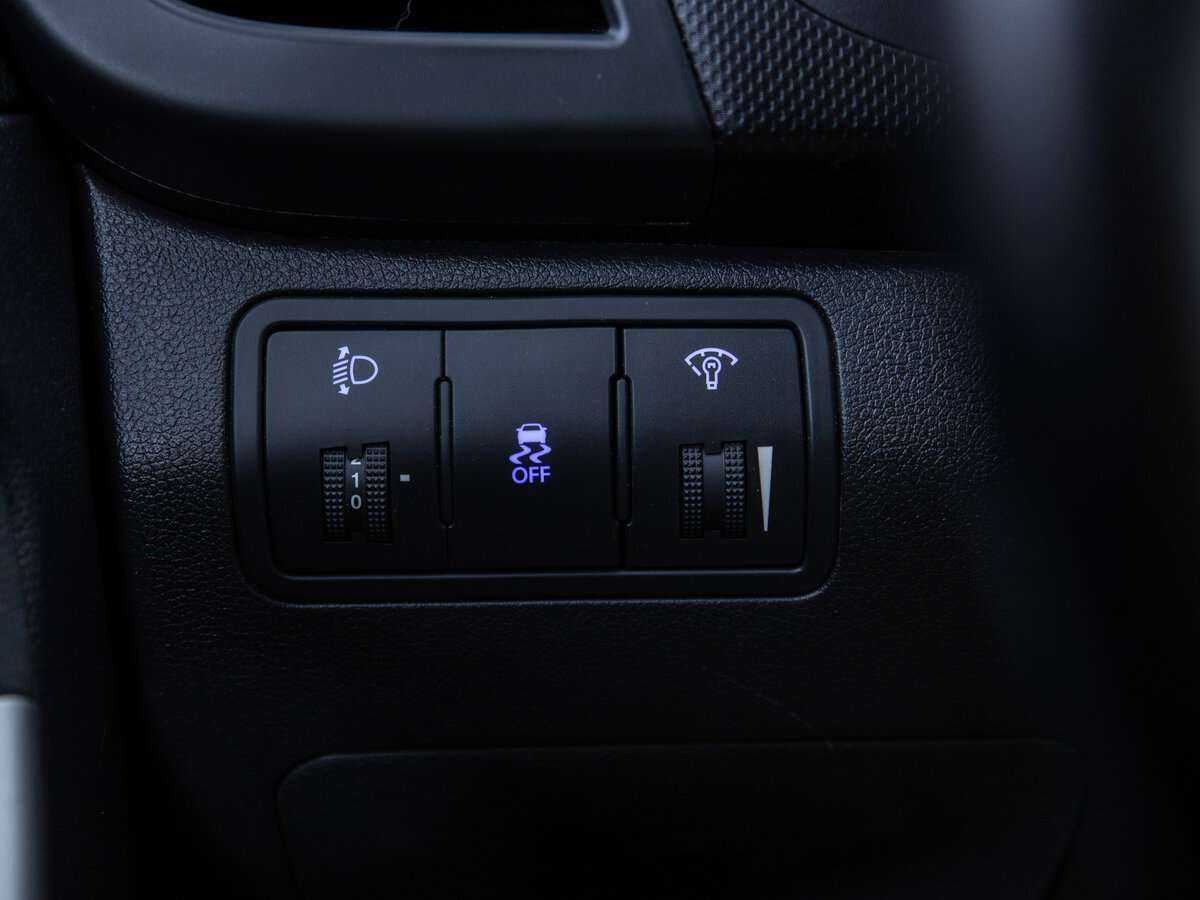 Купить Hyundai Solaris, 2012, 132 942 км, фото №12