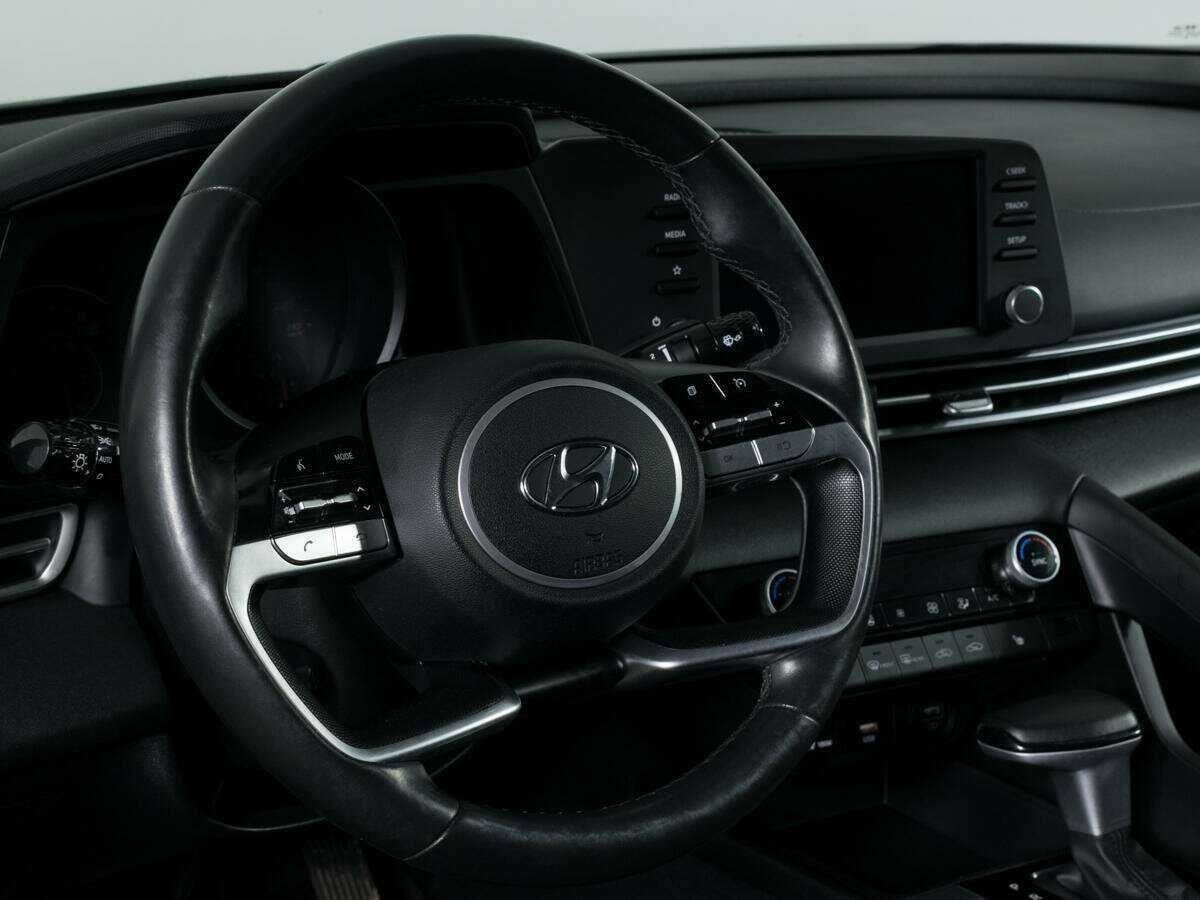 Купить Hyundai Elantra, 2021, 64 500 км, фото №12