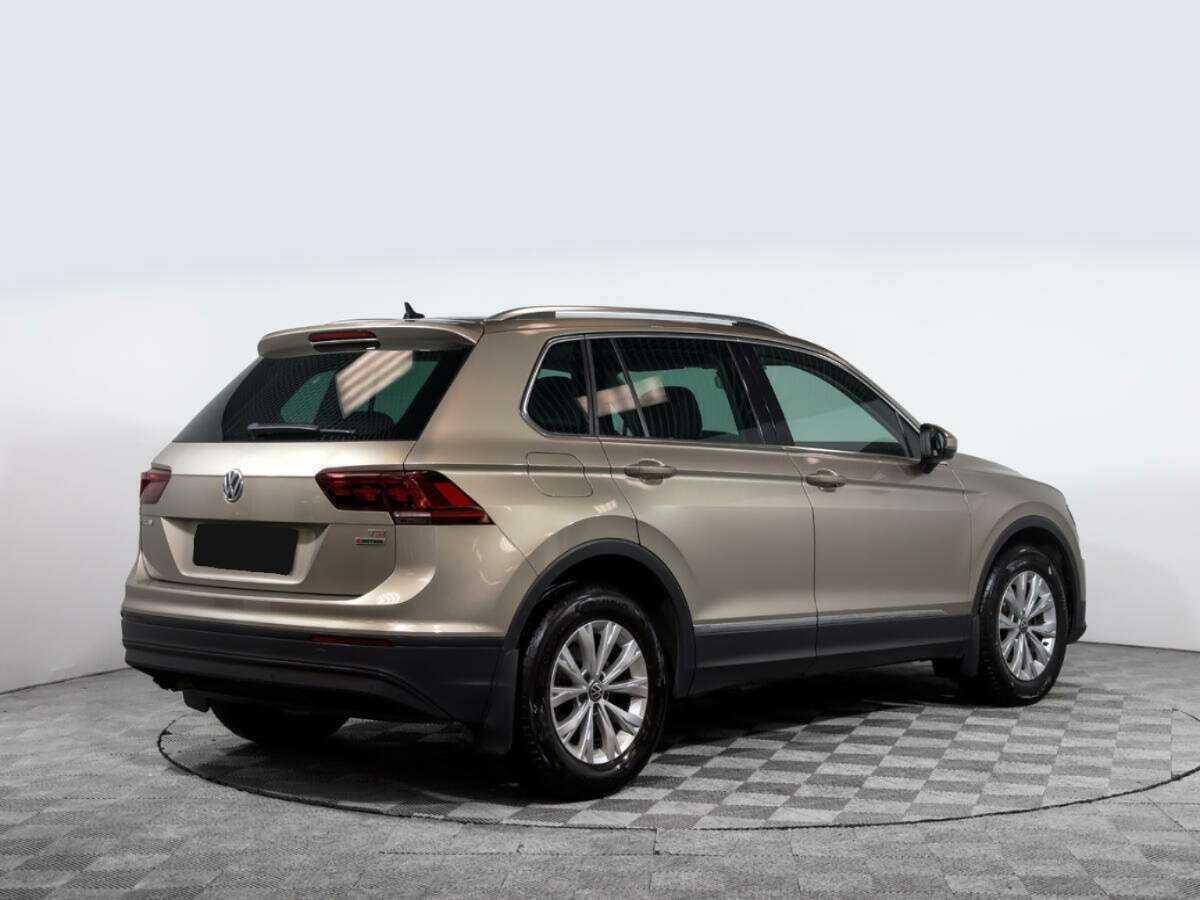 Купить Volkswagen Tiguan, 2017, 123 325 км, фото №4