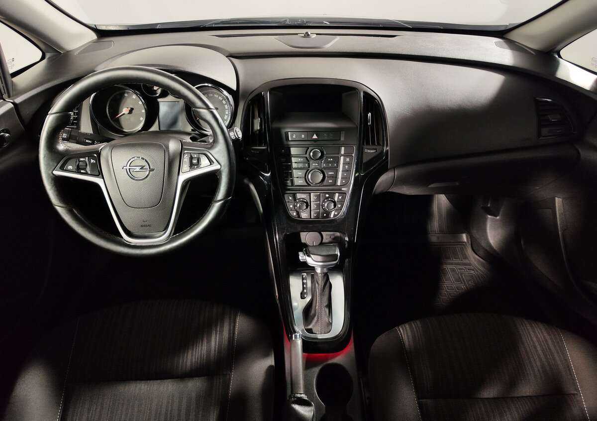 Купить Opel Astra, 2012, 220 000 км, фото №7