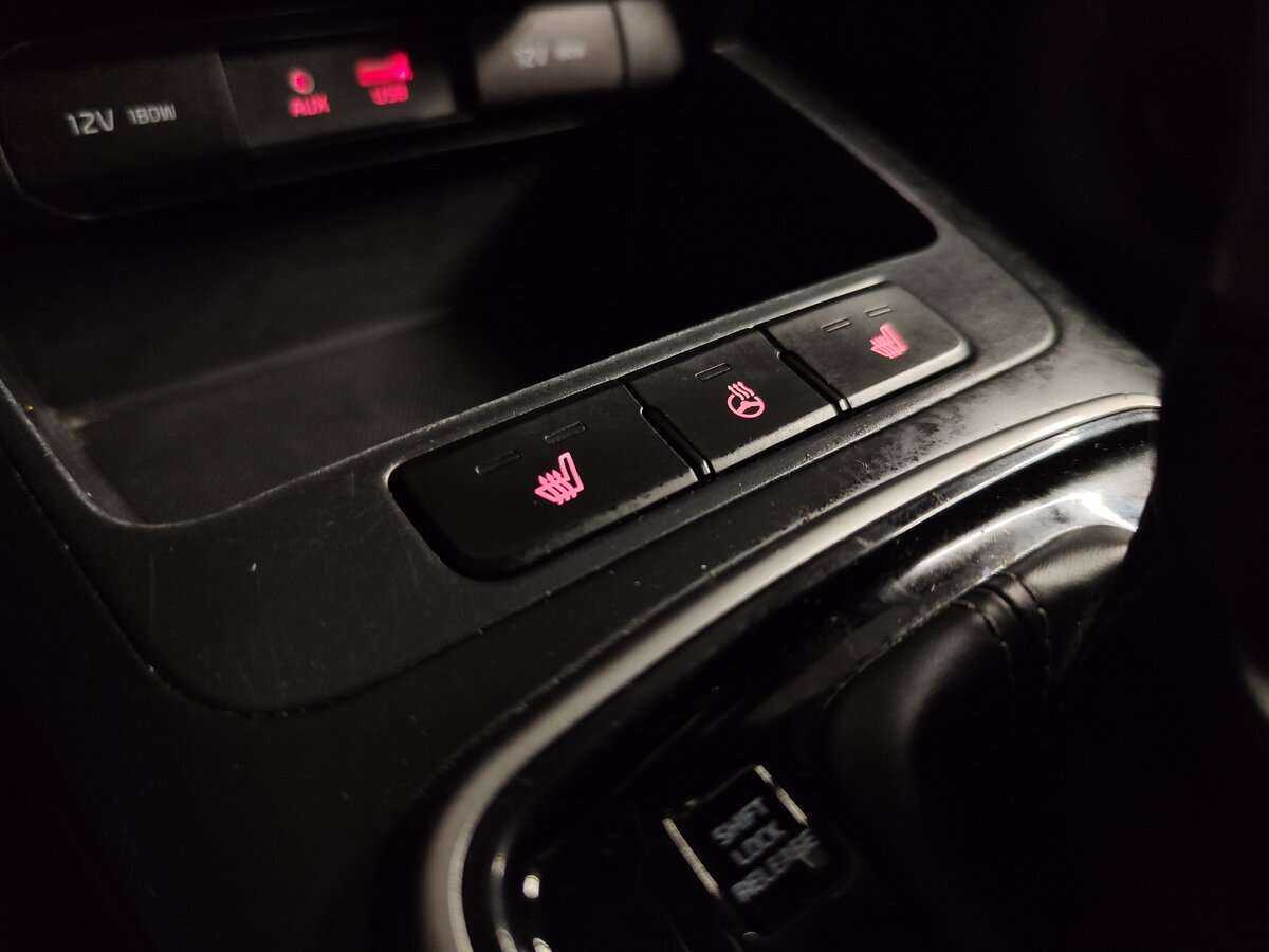 Купить Kia Rio X-Line, 2018, 222 000 км, фото №12