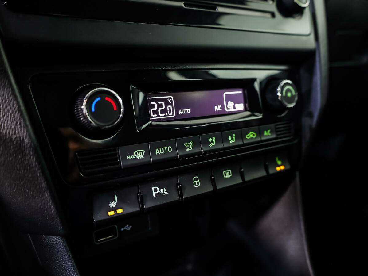 Купить Skoda Rapid, 2018, 150 572 км, фото №14