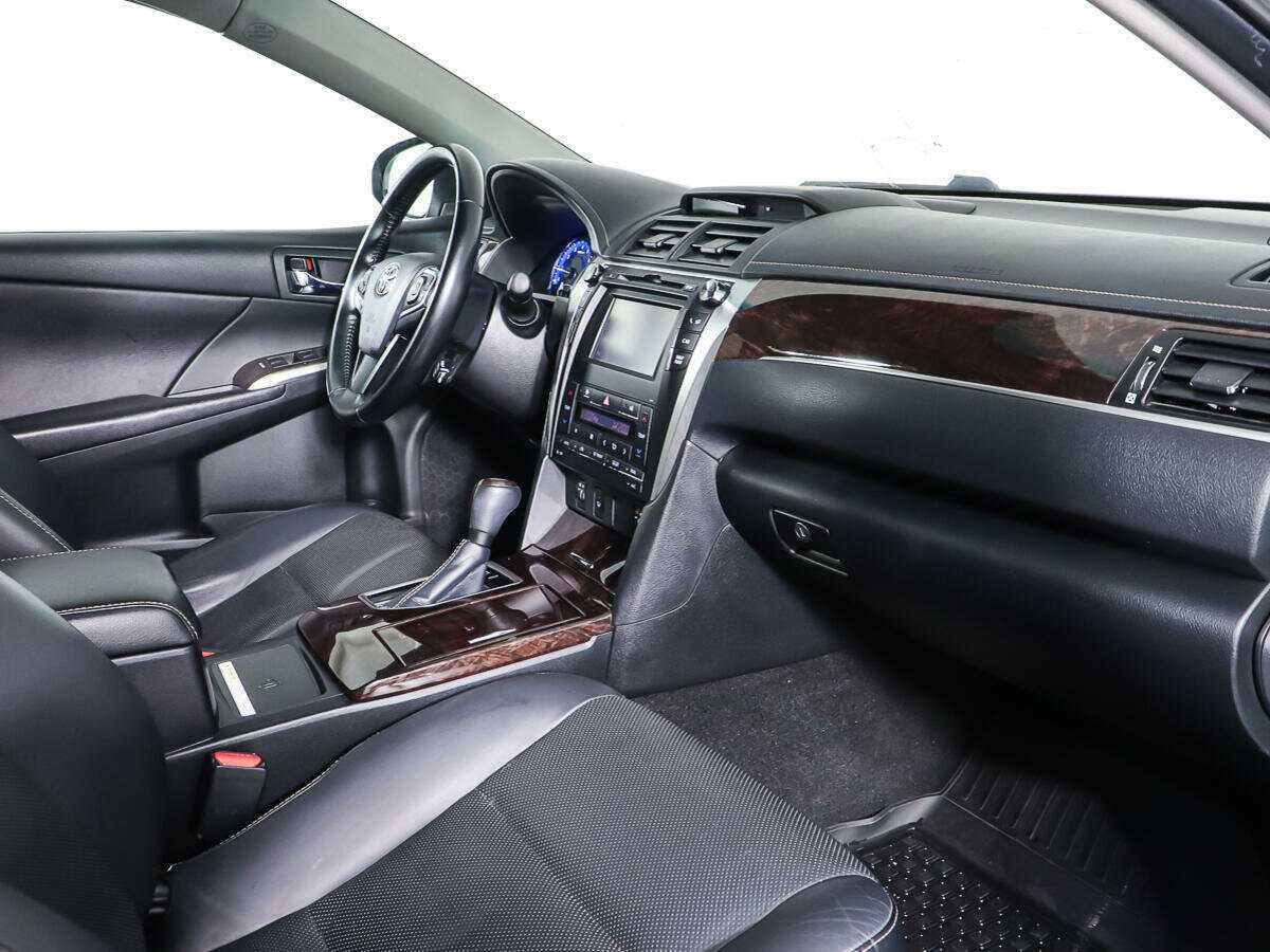 Купить Toyota Camry, 2017, 106 985 км, фото №9