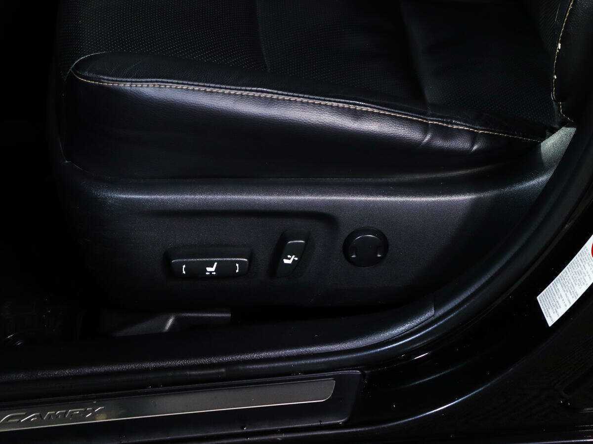 Купить Toyota Camry, 2018, 211 796 км, фото №17