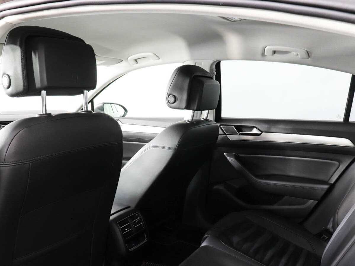 Купить Volkswagen Passat, 2015, 177 045 км, фото №10