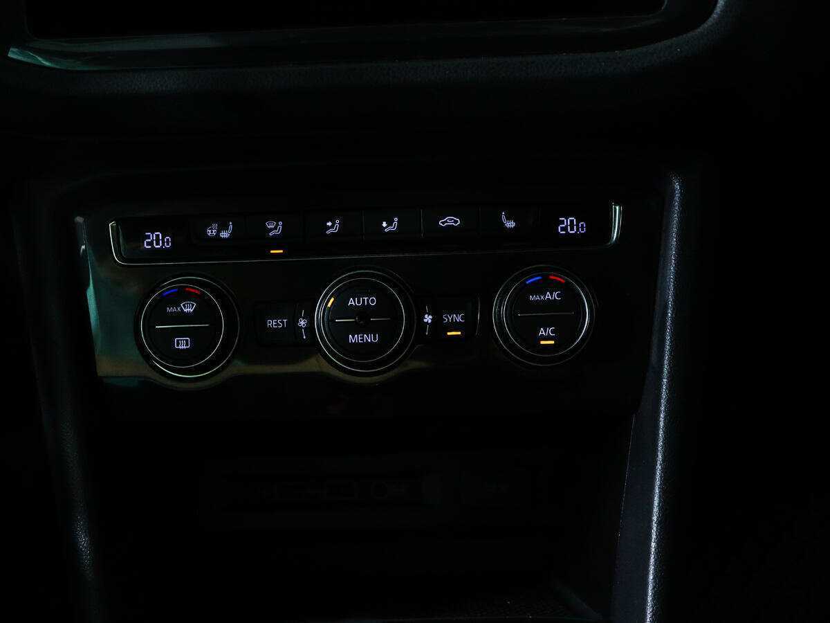 Купить Volkswagen Tiguan L, 2019, 84 165 км, фото №16