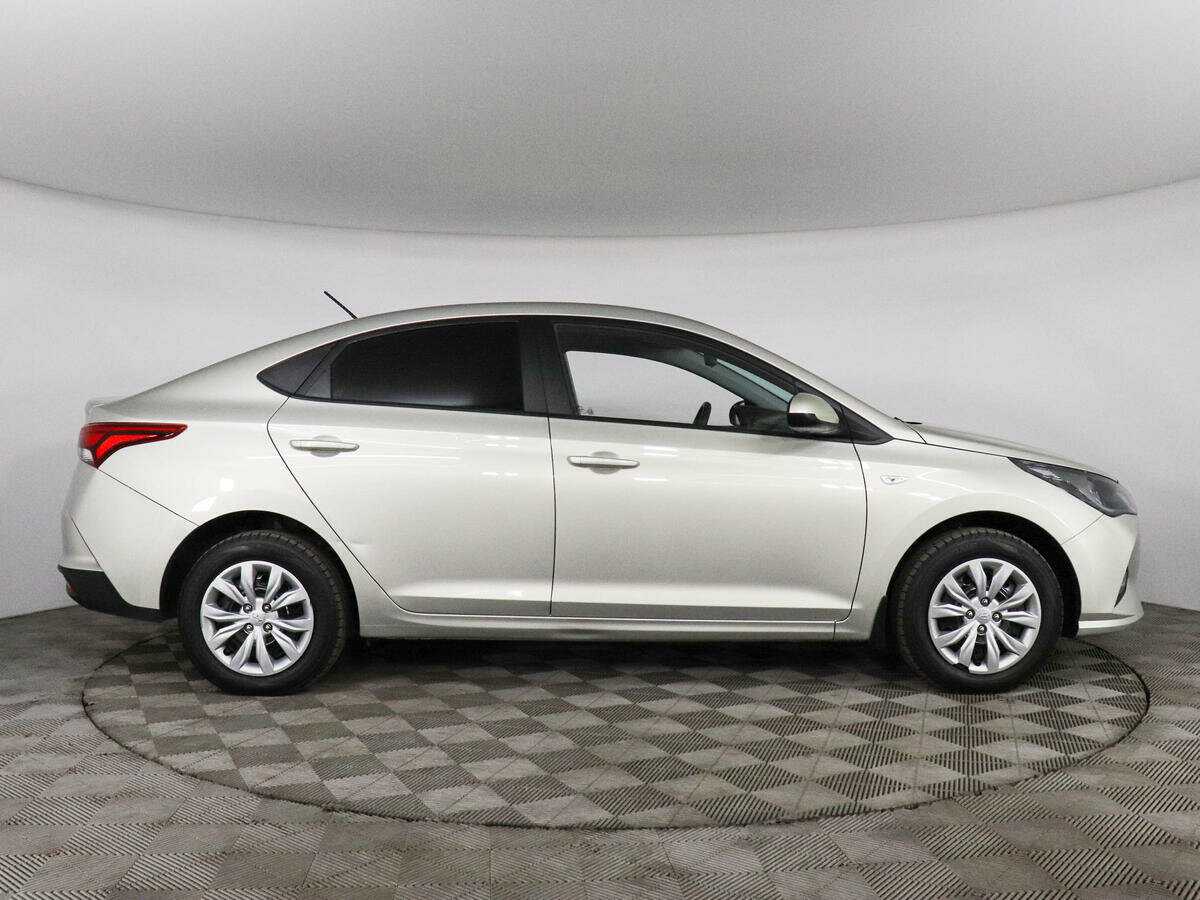 Купить Hyundai Solaris, 2020, 50 235 км, фото №4