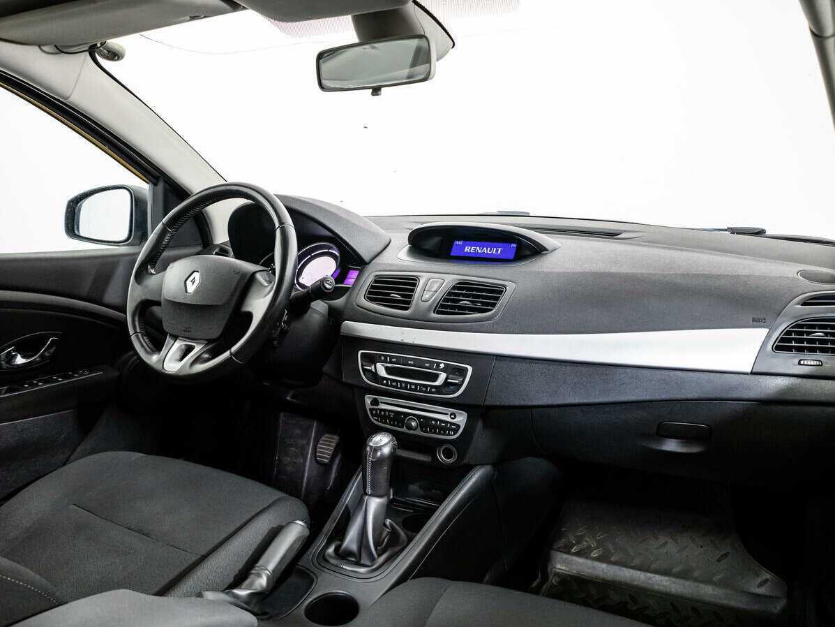 Купить Renault Fluence, 2013, 201 688 км, фото №9