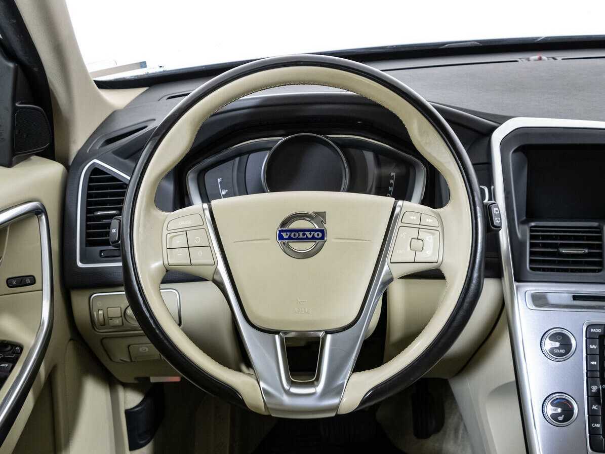 Купить Volvo XC60, 2016, 60 990 км, фото №8