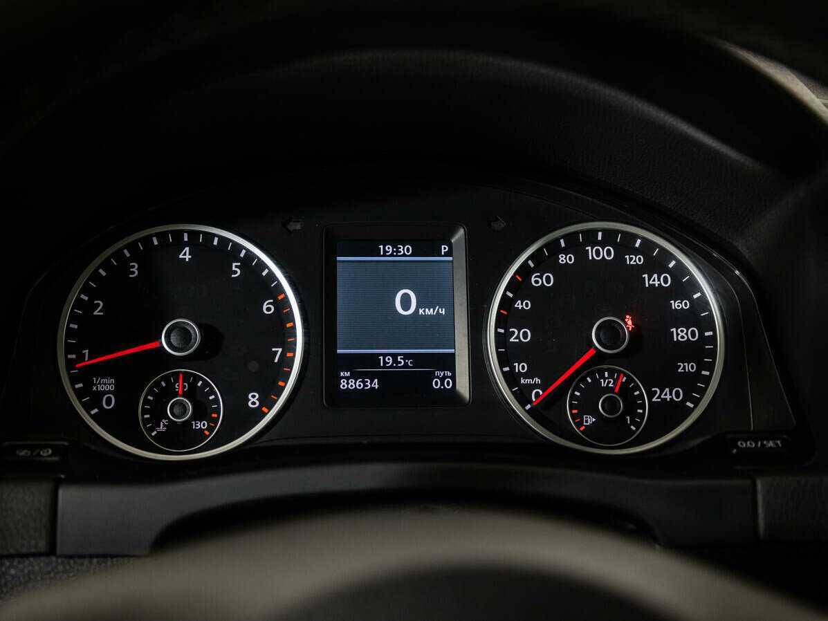 Купить Volkswagen Tiguan, 2012, 88 630 км, фото №10