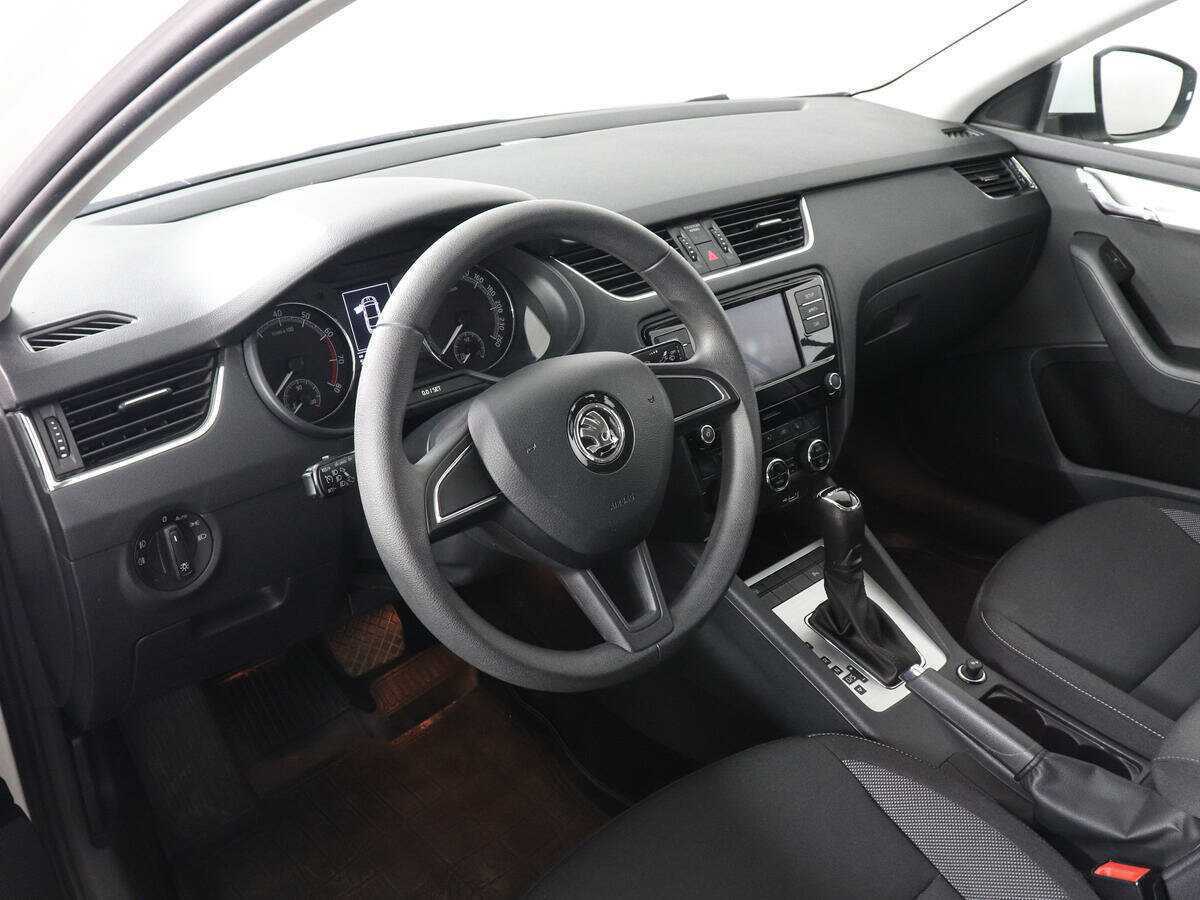 Купить Skoda Octavia, 2019, 59 240 км, фото №9